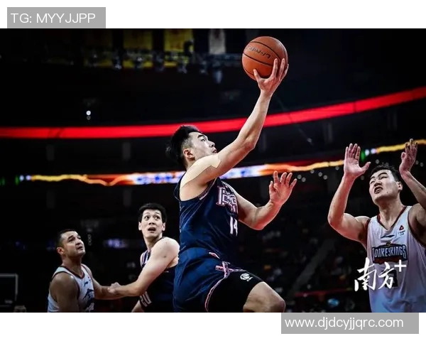 任骏飞领衔广东男篮再创辉煌期待新赛季的精彩表现与团队协作