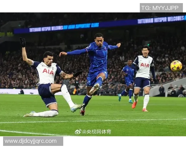 央视网与切尔西的精彩对决引发足球迷热议与期待